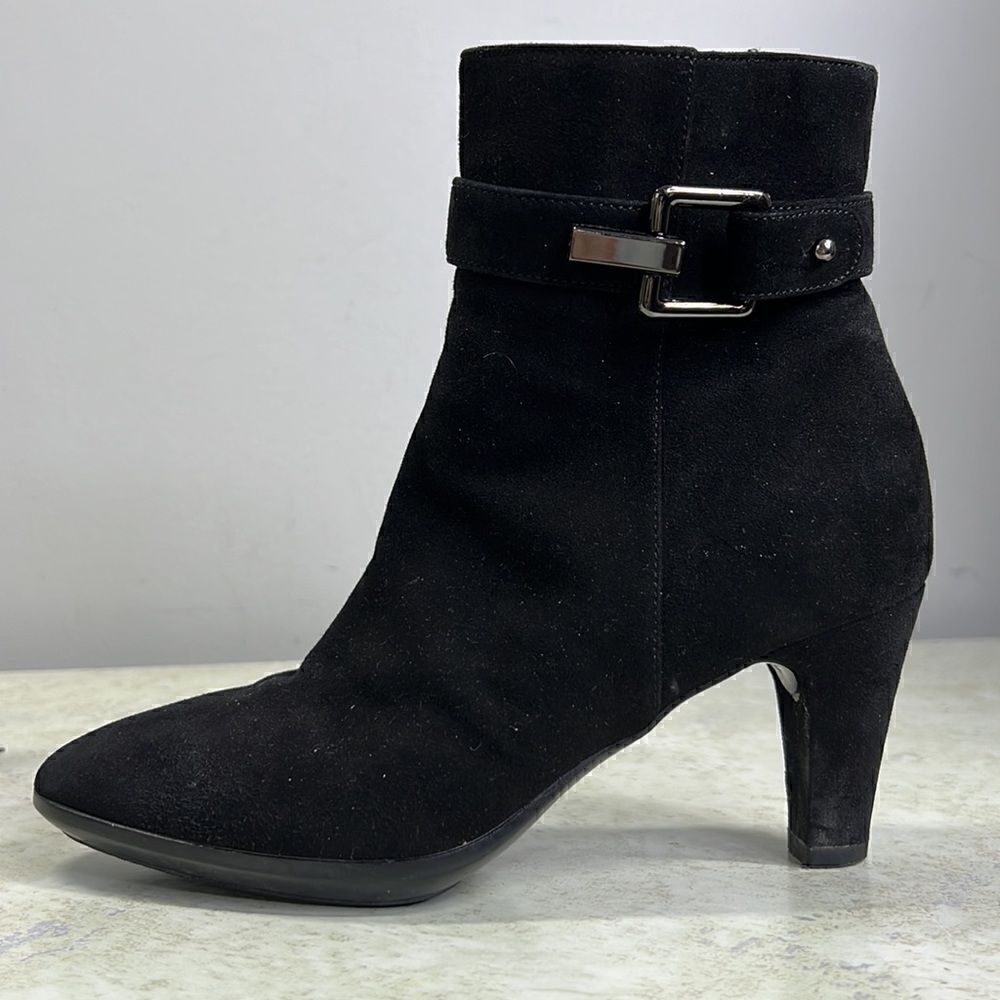Aquatalia by Marvin K Beautiful Black Suede Ankle Boot Size 6